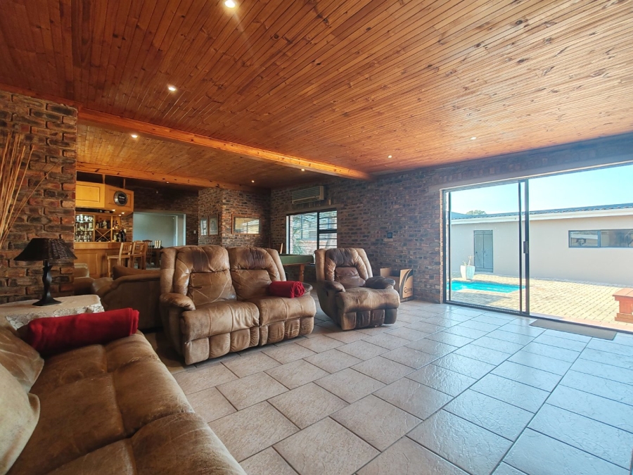  Bedroom Property for Sale in Newton Park Eastern Cape